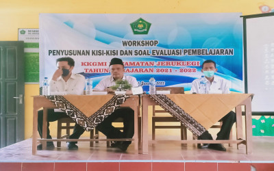 Kefiatan KKG MIN 2 Cilacap